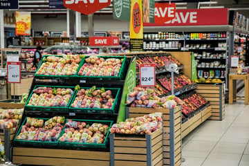 What is the cheapest grocery store in South Africa?